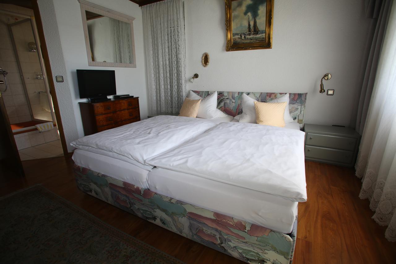 Pension Weinberg Mit Landhaus Nizza Gleisweiler ภายนอก รูปภาพ